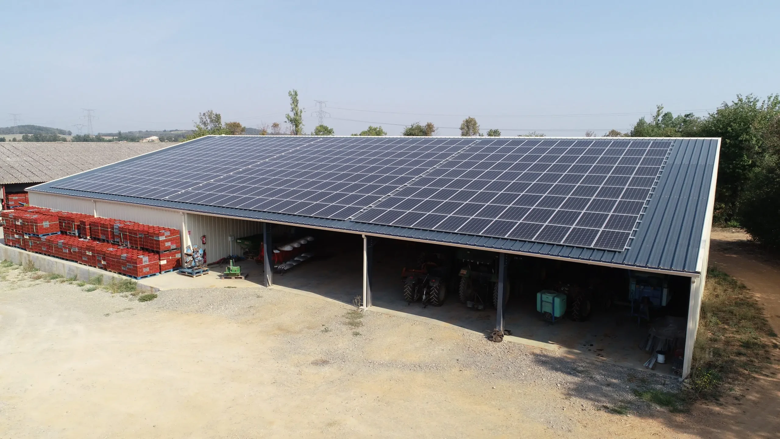 découvrez les avantages des hangars photovoltaïques : une solution innovante pour produire de l'énergie propre tout en optimisant l'espace de stockage. idéaux pour les agriculteurs et les entreprises, ces structures combinent utilité et durabilité, contribuant à la transition énergétique.