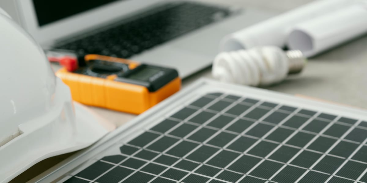 découvrez comment les systèmes intelligents révolutionnent l'énergie solaire, en optimisant la production, la gestion et la consommation d'énergie. analyse des technologies innovantes et des tendances qui façonnent l'avenir de l'énergie renouvelable.