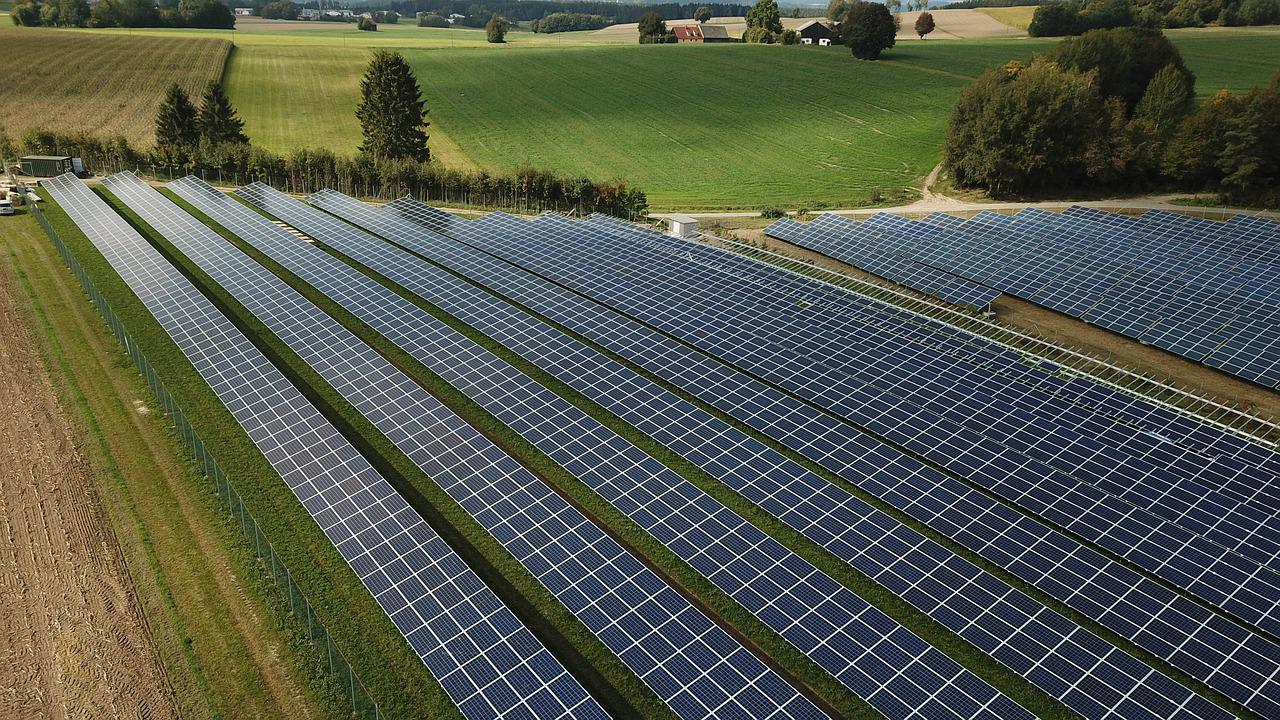 découvrez l'impact des panneaux photovoltaïques sur l'environnement et les économies d'énergie. explorez leurs avantages, tels que la réduction des émissions de carbone et la dépendance aux énergies fossiles, tout en apprenant comment ils contribuent à un avenir durable.