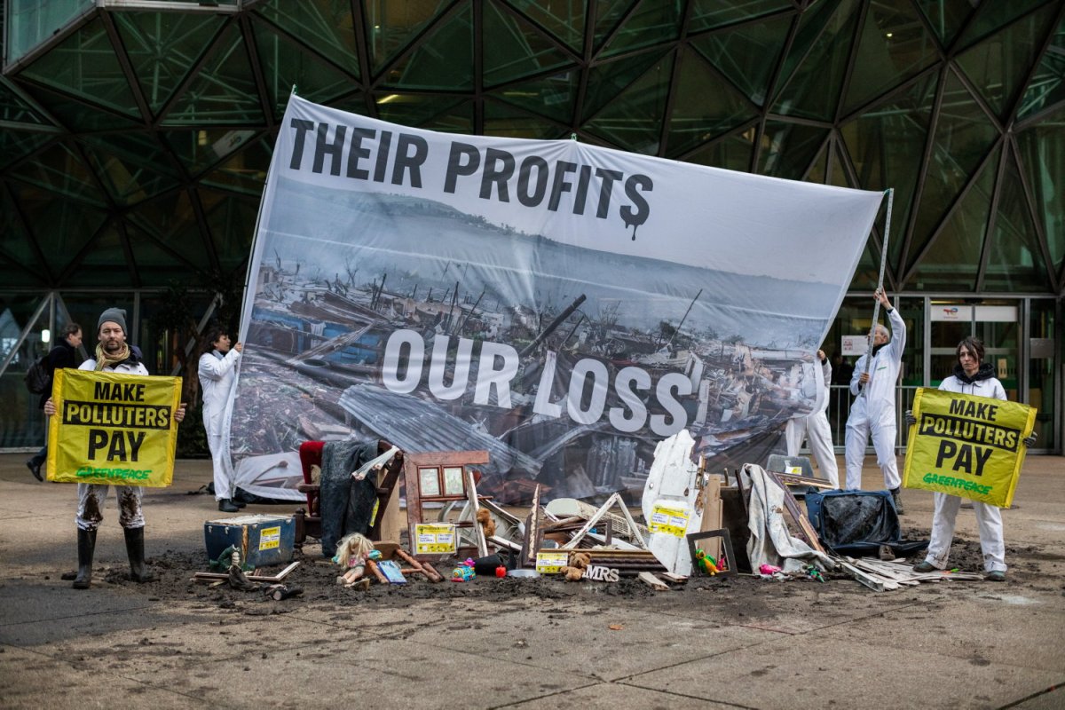 découvrez les initiatives anti-pétrole qui visent à réduire notre dépendance aux combustibles fossiles. explorez des alternatives durables et les actions concrètes pour promouvoir une énergie propre et préserver notre planète.