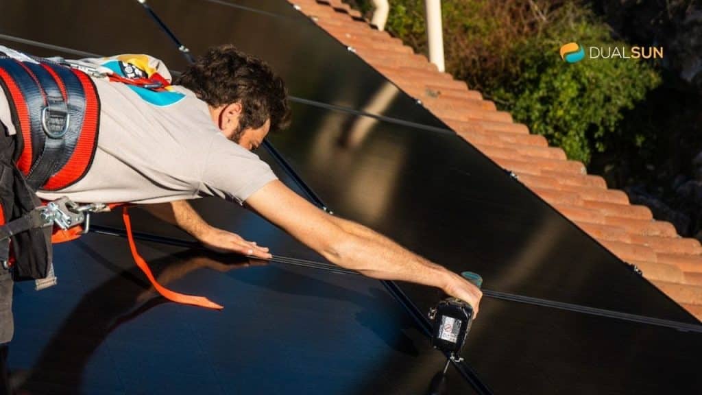 découvrez nos services d'installateur agréé de panneaux photovoltaïques, garantissant une installation professionnelle et conforme aux normes. profitez d'une énergie renouvelable et d'économies sur vos factures, tout en contribuant à la protection de l'environnement. contactez-nous pour un devis personnalisé !
