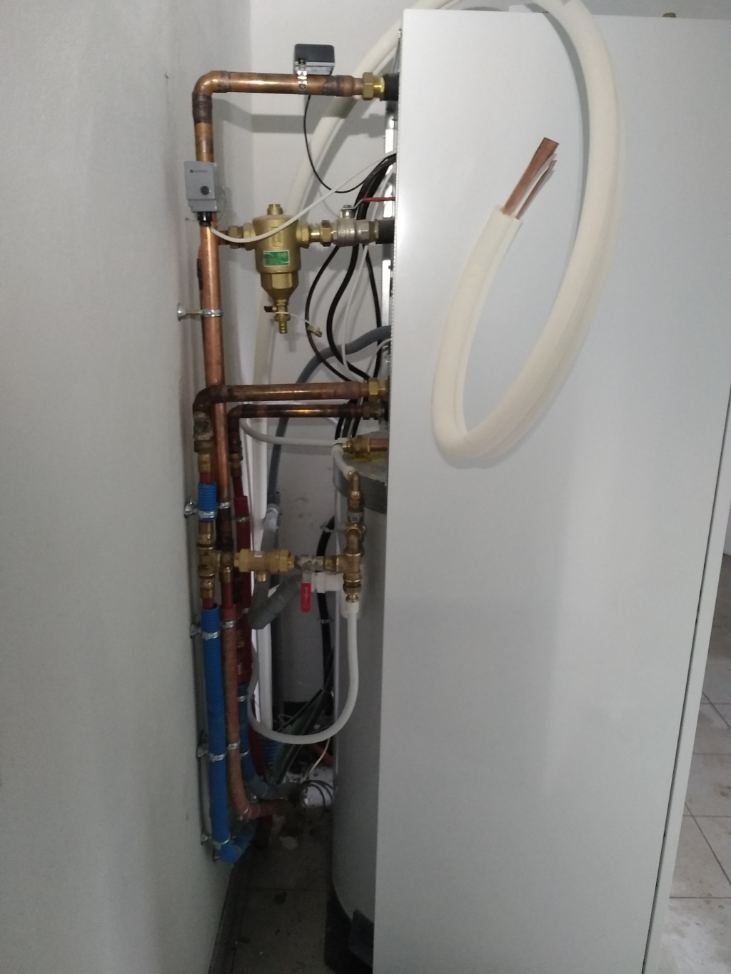 découvrez nos services d'installation pour les produits atlantic. faites confiance à nos installateurs certifiés pour garantir la performance et la sécurité de vos équipements de chauffage, chauffe-eau et climatisation. contactez-nous dès aujourd'hui pour un devis personnalisé.