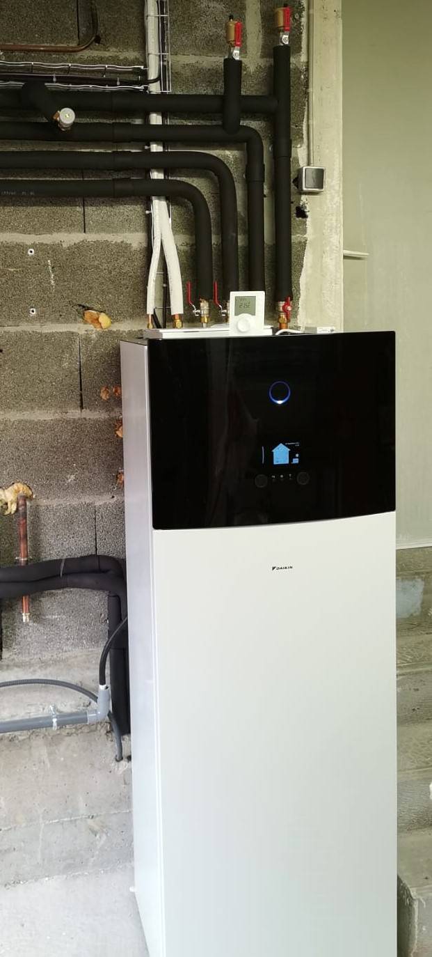 découvrez un installateur daikin professionnel et expérimenté pour garantir une installation optimale de vos systèmes de climatisation et de chauffage. profitez d'un confort inégalé avec des solutions sur mesure adaptées à vos besoins.