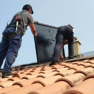 découvrez nos services d'installation de panneaux photovoltaïques dans la vienne (86). profitez d'une énergie renouvelable et réduisez votre facture d'électricité avec des solutions personnalisées, efficaces et respectueuses de l'environnement.