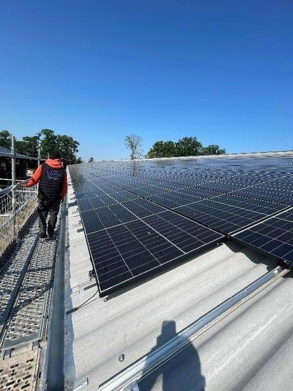 découvrez notre expertise en installation de panneaux photovoltaïques dans le calvados. bénéficiez d'une solution énergétique écologique et économique pour votre maison. contactez-nous pour un devis personnalisé et commencez à produire votre propre électricité dès aujourd'hui.