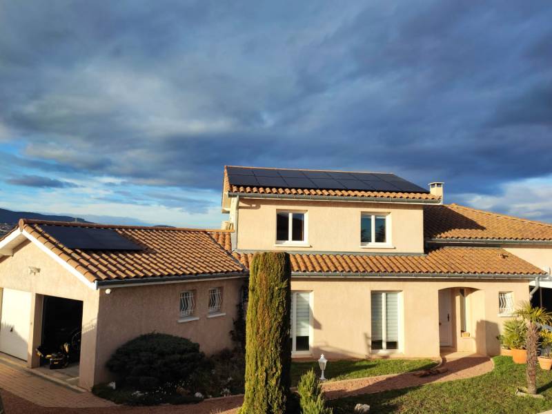 découvrez nos services d'installation de panneaux photovoltaïques à craponne. profitez d'une énergie renouvelable efficace et d'une réduction de vos factures d'électricité grâce à nos experts en solutions solaires. contactez-nous pour un devis personnalisé!