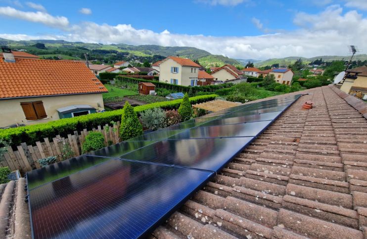 découvrez des solutions écologiques et économiques avec nos installateurs de panneaux photovoltaïques à décines. profitez d'une expertise locale pour une installation de qualité, maximisez votre autonomie énergétique et réalisez des économies sur votre facture d'électricité.