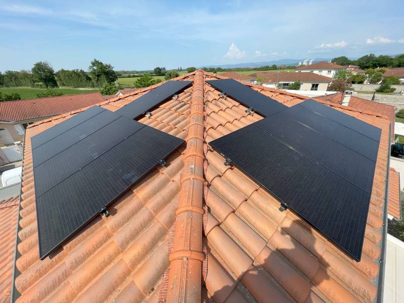 découvrez nos services d'installation de panneaux photovoltaïques en haute-saône. profitez d'une énergie renouvelable et réduisez votre facture d'électricité grâce à des solutions adaptées à vos besoins. contactez nos experts pour une installation rapide et fiable.