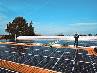 découvrez nos services d'installation de panneaux photovoltaïques à liège. profitez d'une énergie renouvelable, réduisez votre facture d'électricité et contribuez à la protection de l'environnement grâce à des solutions sur mesure, efficaces et durables.