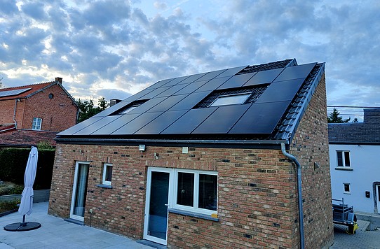 découvrez notre service d'installation de panneaux photovoltaïques à liège. profitez d'une énergie renouvelable et d'une réduction de vos factures d'électricité grâce à notre expertise. contactez-nous pour un devis personnalisé et commencez à économiser dès aujourd'hui !