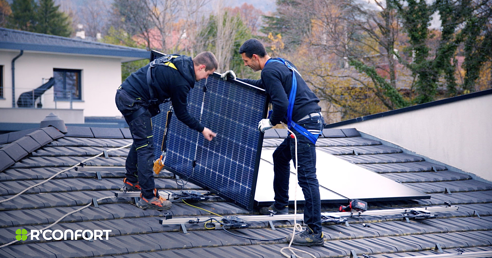 découvrez le meilleur installateur de panneaux photovoltaïques à montbrison. profitez d'une expertise locale pour une installation sur mesure, performante et écologique. transformez votre énergie solaire en économies durables dès aujourd'hui!