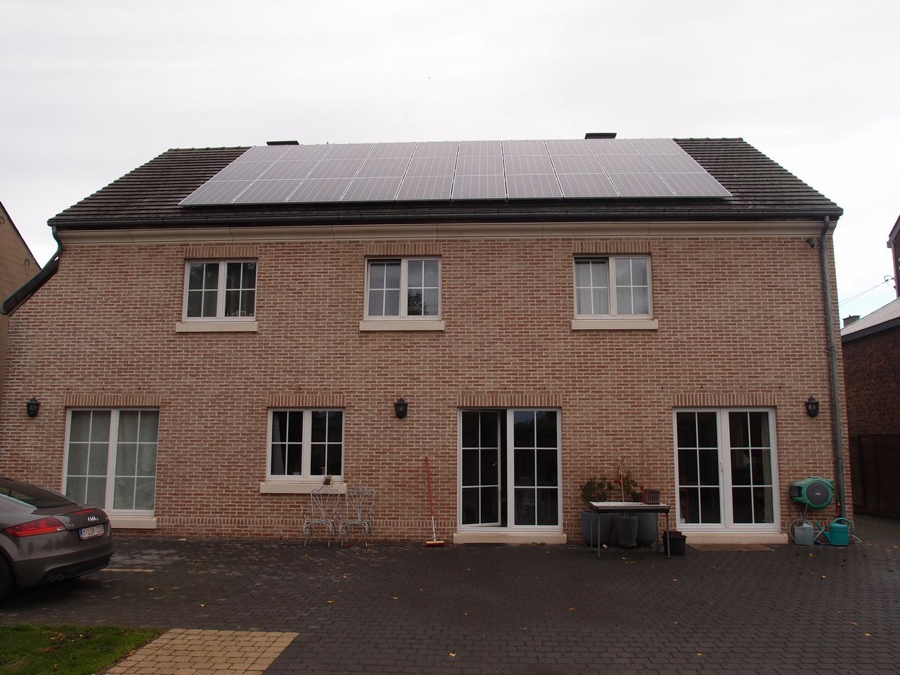 découvrez notre service d'installation de panneaux photovoltaïques à namur. profitez d'une énergie renouvelable et d'économies sur vos factures d'électricité grâce à notre expertise locale et notre savoir-faire. contactez-nous dès aujourd'hui pour un devis personnalisé !