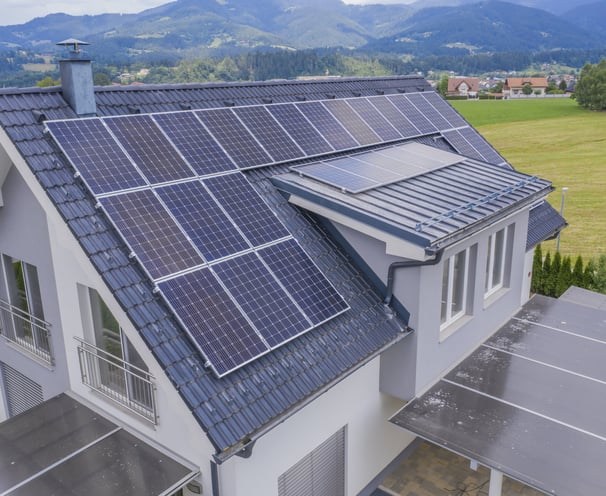 découvrez notre service d'installation de panneaux photovoltaïques à namur. profitez d'une énergie propre et renouvelable tout en réduisant vos factures d'électricité. nos experts sont à votre disposition pour des solutions personnalisées et performantes.