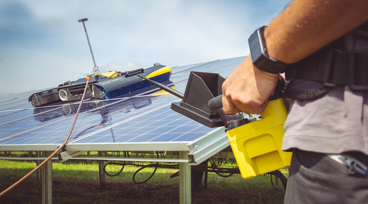 découvrez nos services d'installation de panneaux photovoltaïques à redon. profitez de l'énergie solaire pour réduire vos factures d'électricité et contribuer à la protection de l'environnement. nos experts vous accompagnent dans chaque étape de votre projet, du choix des équipements à la mise en service.