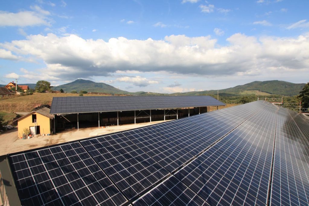 découvrez les services professionnels d'installateur de panneaux photovoltaïques à ribeauvillé. profitez d'une expertise locale pour optimiser votre production d'énergie solaire et réduire vos factures d'électricité tout en respectant l'environnement.