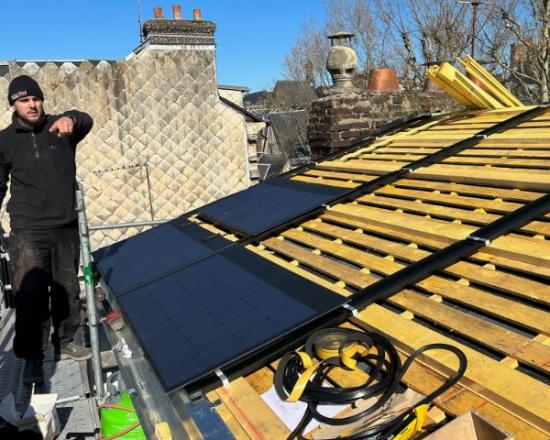 découvrez notre service d'installation de panneaux photovoltaïques à rouen. profitez d'une énergie renouvelable et d'une réduction de vos factures d'électricité grâce à nos experts qualifiés. contactez-nous dès aujourd'hui pour un devis personnalisé.