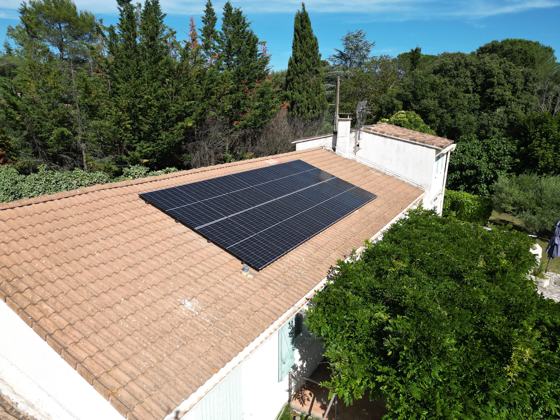 découvrez l'expertise de votre installateur de panneaux photovoltaïques à saint-fons pour des solutions énergétiques durables et performantes. profitez d'une énergie propre tout en réduisant vos factures d'électricité grâce à des installations sur mesure.