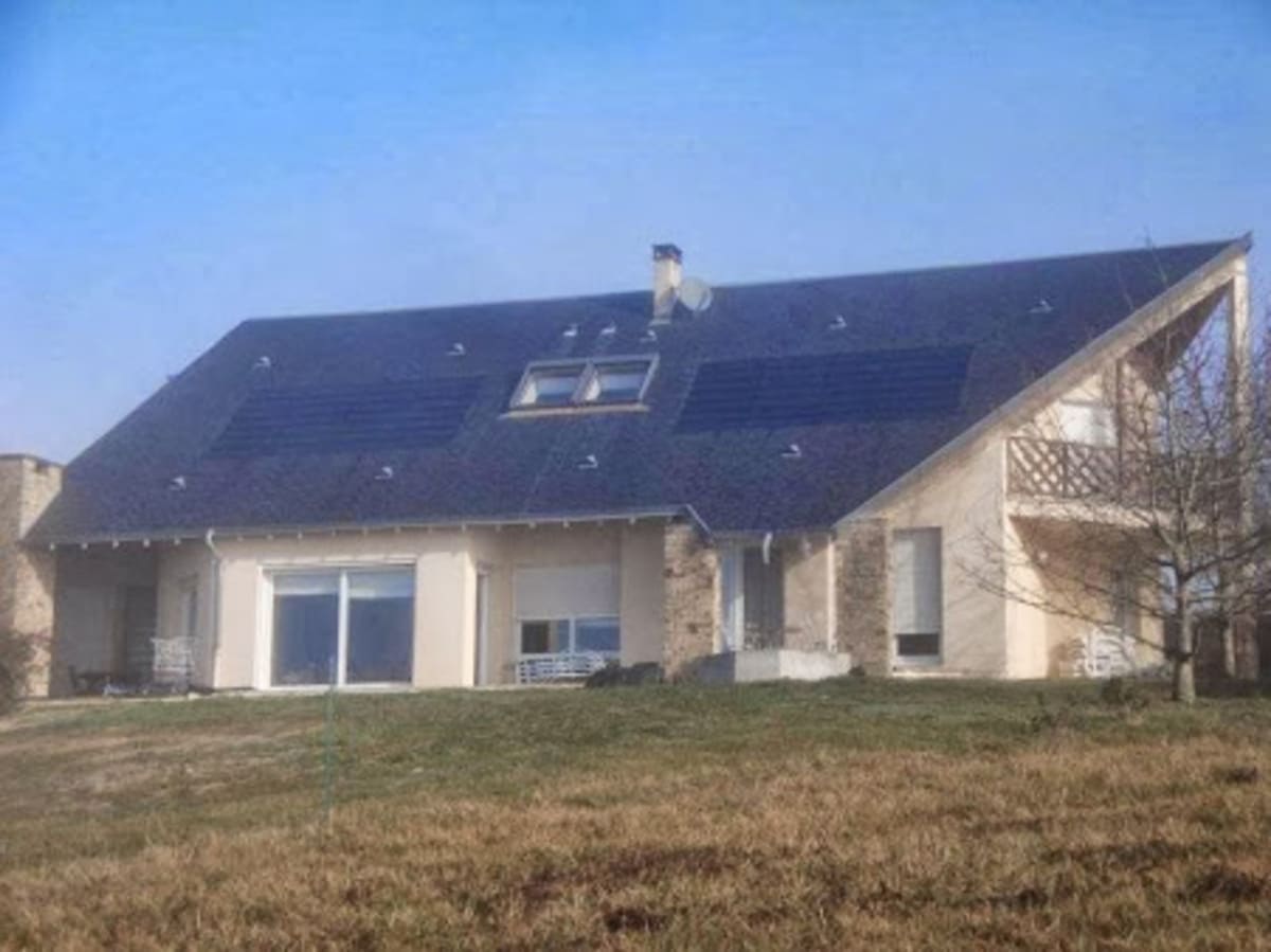 découvrez notre entreprise spécialisée dans l'installation de panneaux photovoltaïques à sainte eulalie. bénéficiez de solutions énergétiques durables et économiques, adaptées à vos besoins. contactez-nous pour un devis personnalisé et commencez à économiser sur vos factures d'électricité tout en préservant l'environnement.