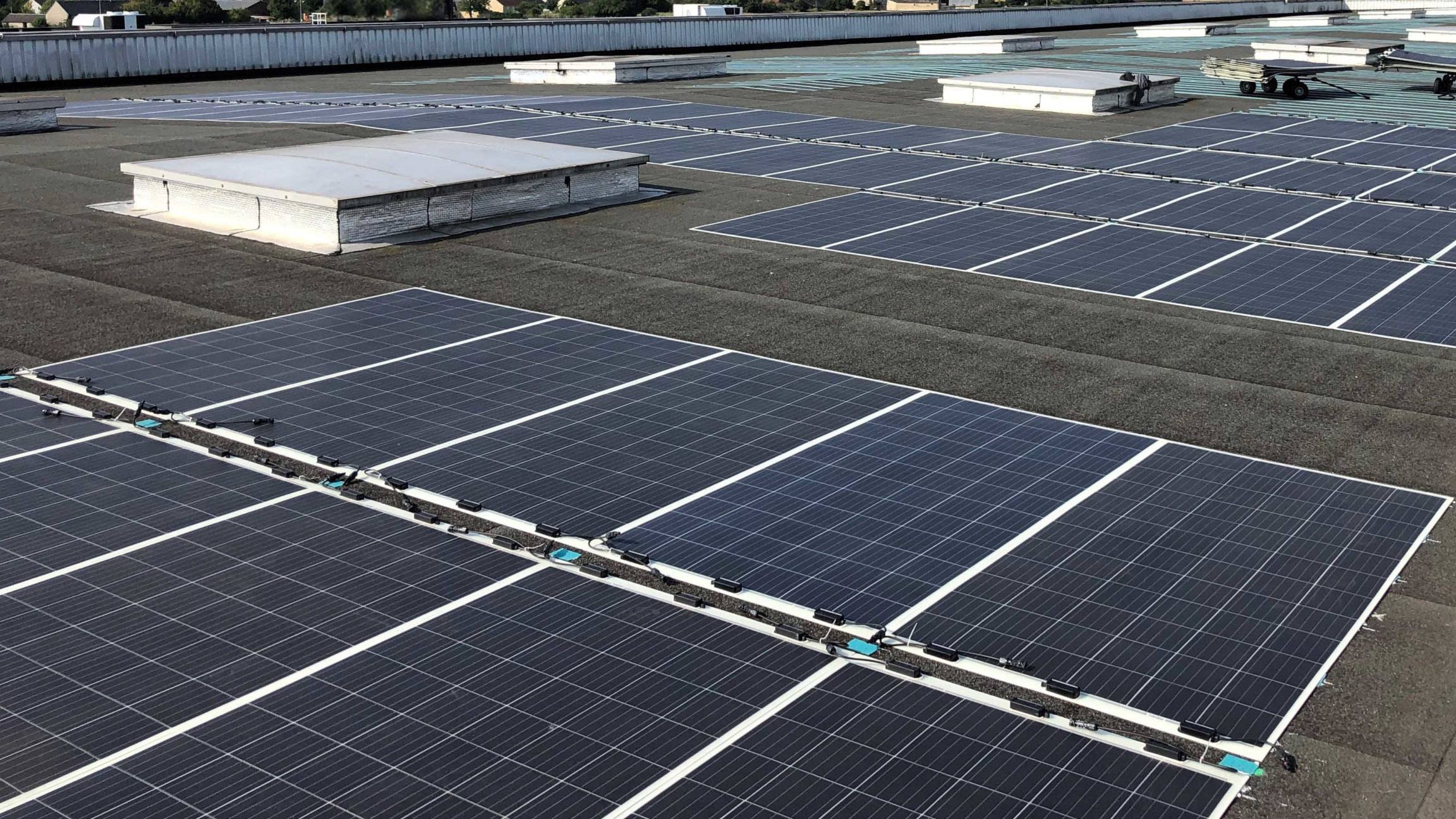 découvrez notre service d'installation de panneaux photovoltaïques en sarthe. profitez d'une énergie renouvelable efficace et réduisez votre facture d'électricité tout en contribuant à la protection de l'environnement. nos experts vous accompagnent à chaque étape de votre projet.