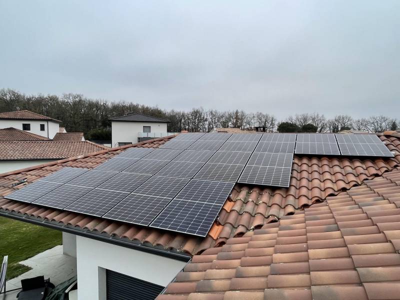 découvrez nos services d'installation de panneaux photovoltaïques dans le tarn. profitez d'une énergie solaire propre et économique, tout en bénéficiant d'un accompagnement personnalisé pour votre projet. contactez-nous pour une évaluation gratuite et commencez à produire votre propre énergie dès aujourd'hui.