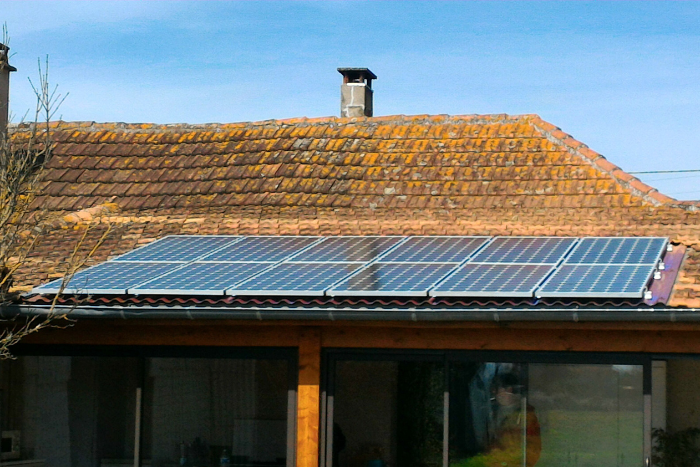 découvrez nos services d'installation de panneaux photovoltaïques dans le tarn. profitez d'une énergie renouvelable et économique, tout en réduisant votre empreinte carbone. contactez nos experts pour un devis personnalisé et transformez votre maison en une source d'énergie verte!