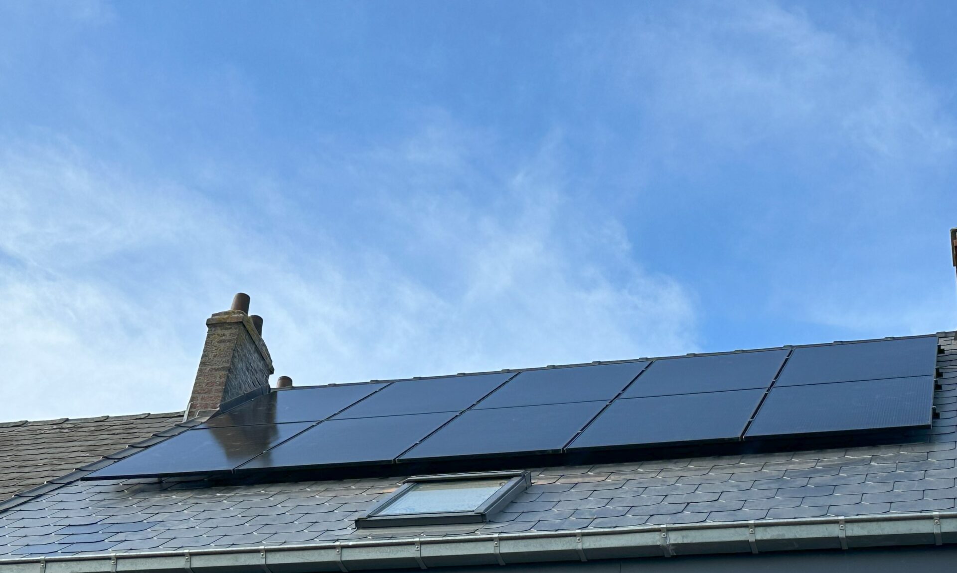 découvrez les services d'installateur de panneaux photovoltaïques à tournai. profitez d'une énergie durable et réduisez vos factures d'électricité tout en contribuant à la protection de l'environnement. contactez-nous pour un devis personnalisé !