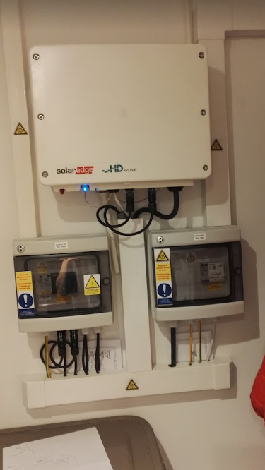 découvrez notre service d'installation de panneaux photovoltaïques à tournefeuille. profitez d'une énergie renouvelable et réduisez vos factures d'électricité avec des experts locaux qualifiés. contactez-nous pour un devis personnalisé et commencez à économiser dès aujourd'hui.