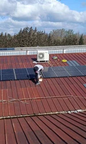 découvrez nos services d'installation de panneaux photovoltaïques dans les vosges. profitez d'une énergie renouvelable et durable tout en réduisant votre facture d'électricité. un accompagnement professionnel pour un projet sur-mesure.