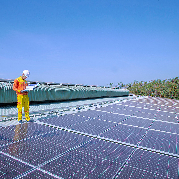 découvrez l'expertise d'un installateur de panneaux photovoltaïques en wallonie. profitez d'une installation professionnelle et adaptée à vos besoins énergétiques. optez pour une solution durable et économique tout en préservant l'environnement.