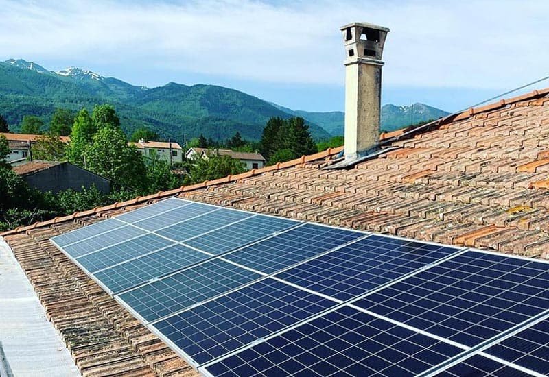 découvrez nos services d'installation photovoltaïque pour transformer vos espaces en sources d'énergie durable. profitez d'une expertise reconnue et de solutions adaptées à vos besoins pour réduire vos factures d'électricité et contribuer à la protection de l'environnement.