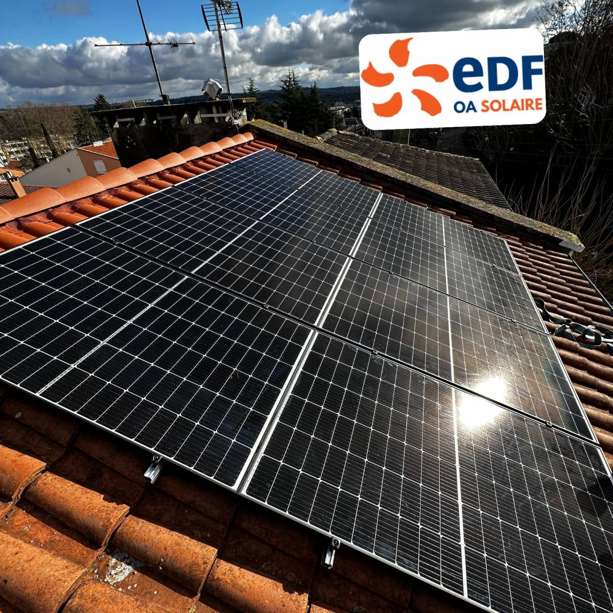 découvrez notre service d'installation de systèmes photovoltaïques de 3 kw, idéal pour optimiser la production d'énergie solaire. profitez d'une énergie renouvelable et réduisez vos factures tout en contribuant à la protection de l'environnement.