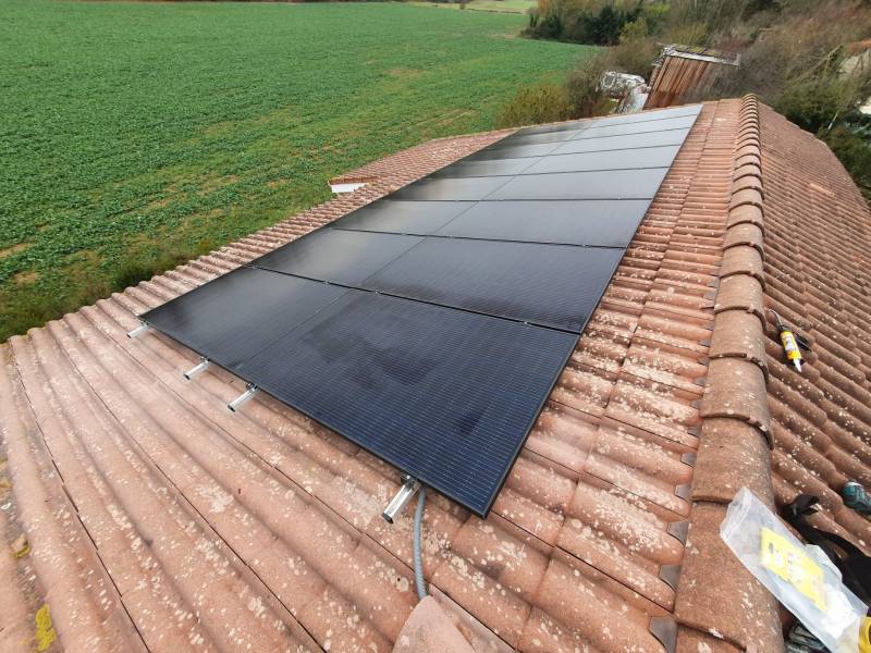 découvrez nos services d'installation de panneaux photovoltaïques dans le département 82. profitez d'une énergie renouvelable, réduisez vos factures d'électricité et contribuez à la préservation de l'environnement grâce à nos solutions personnalisées et professionnelles.