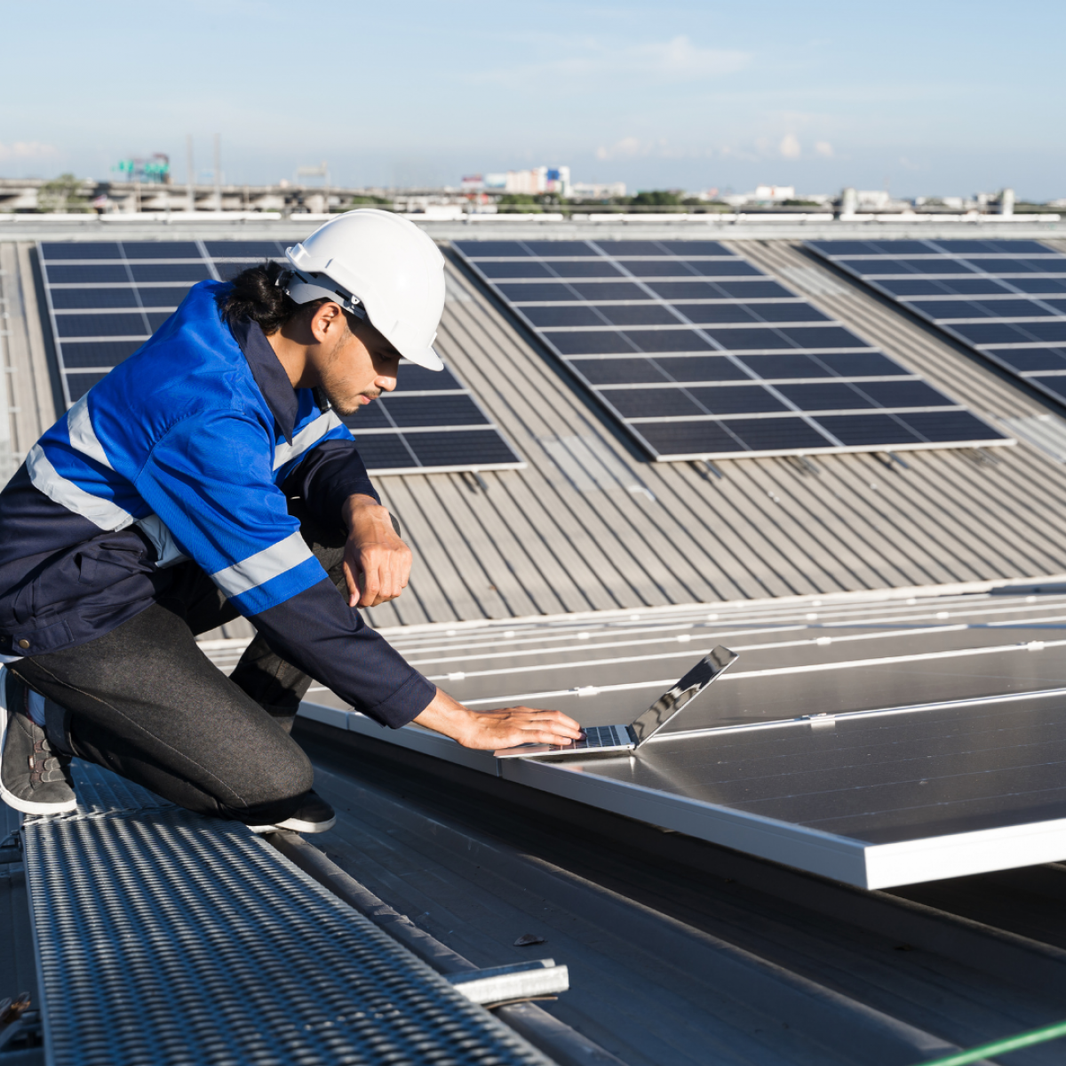 découvrez nos services professionnels d'installation photovoltaïque à manosque. profitez d'une énergie renouvelable et de solutions sur mesure pour réduire votre facture d'électricité tout en préservant l'environnement. contactez-nous pour un devis gratuit et des conseils d'experts.