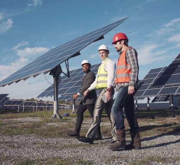 découvrez les services d'un installateur photovoltaïque à aix-en-provence pour une transition énergétique efficace. profitez d'une expertise locale pour l'installation de panneaux solaires performants, réduisez votre empreinte carbone et réalisez des économies sur vos factures d'énergie. contactez-nous pour un devis personnalisé.