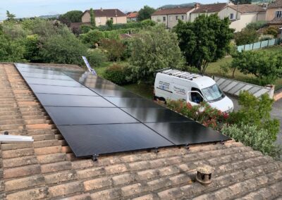 découvrez nos services d'installation de panneaux photovoltaïques à albi. profitez d'une énergie renouvelable et d'économies sur votre facture d'électricité. contactez nos experts pour un devis personnalisé et éco-responsable.