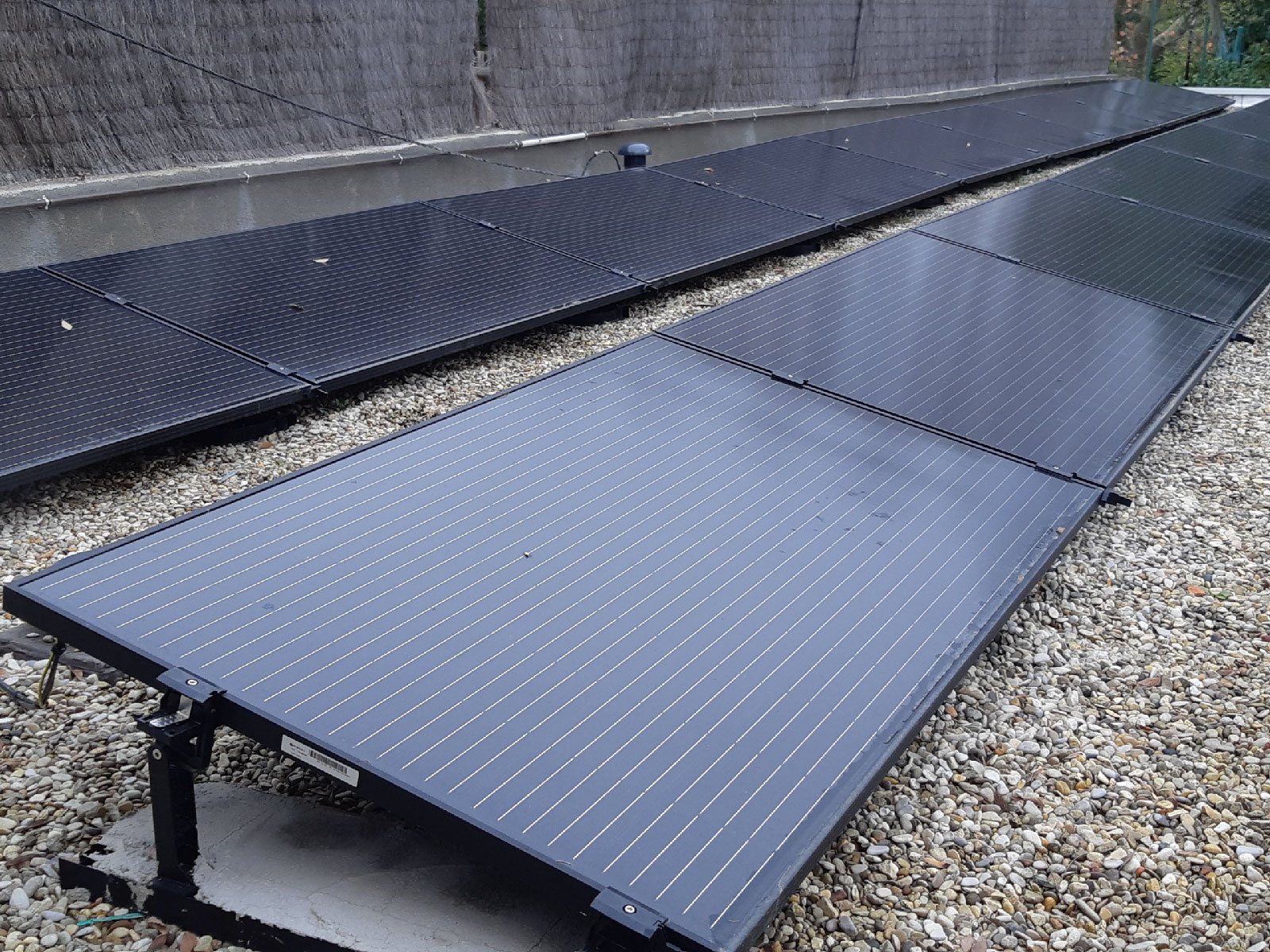 découvrez les services d'un installateur photovoltaïque à alès, spécialisé dans l'installation de panneaux solaires pour optimiser votre consommation d'énergie et réduire vos factures. profitez des solutions durables et écologiques adaptées à vos besoins.