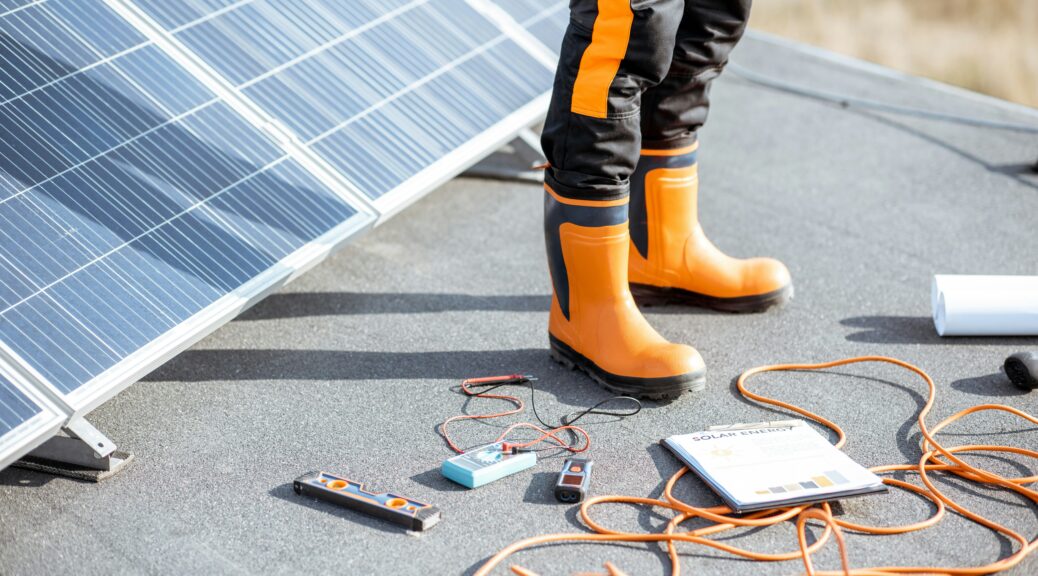découvrez nos services d'installation de panneaux photovoltaïques en aquitaine. profitez d'une énergie renouvelable et économique grâce à des experts qualifiés. optimisez votre consommation d'énergie tout en contribuant à la protection de l'environnement.