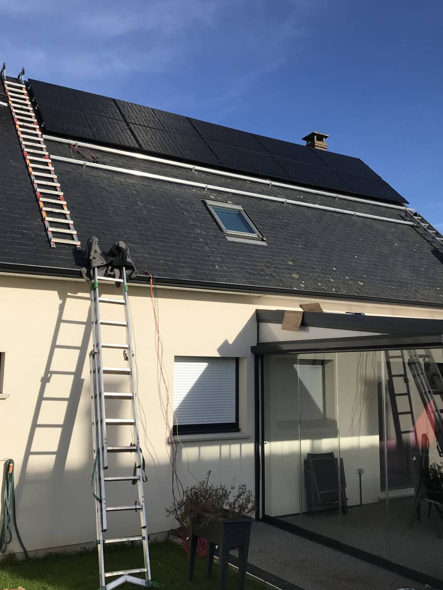 découvrez les services d'un installateur photovoltaïque au havre pour transformer votre maison avec des panneaux solaires. profitez d'une énergie renouvelable et réduisez vos factures d'électricité grâce à nos solutions sur-mesure, adaptées à vos besoins. contactez-nous pour un devis gratuit!