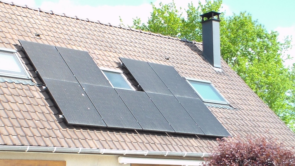 découvrez nos services d'installation photovoltaïque au havre. profitez d'une énergie renouvelable tout en réalisant des économies sur vos factures d'électricité. transformez votre toiture en source d'énergie verte avec nos experts qualifiés.