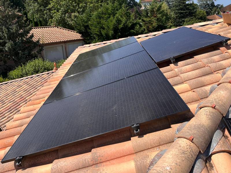 découvrez notre service d'installateur photovoltaïque en auvergne, spécialisé dans l'installation de panneaux solaires. profitez d'une énergie verte tout en réduisant vos factures d'électricité. contactez-nous pour un devis personnalisé et des conseils adaptés à vos besoins.