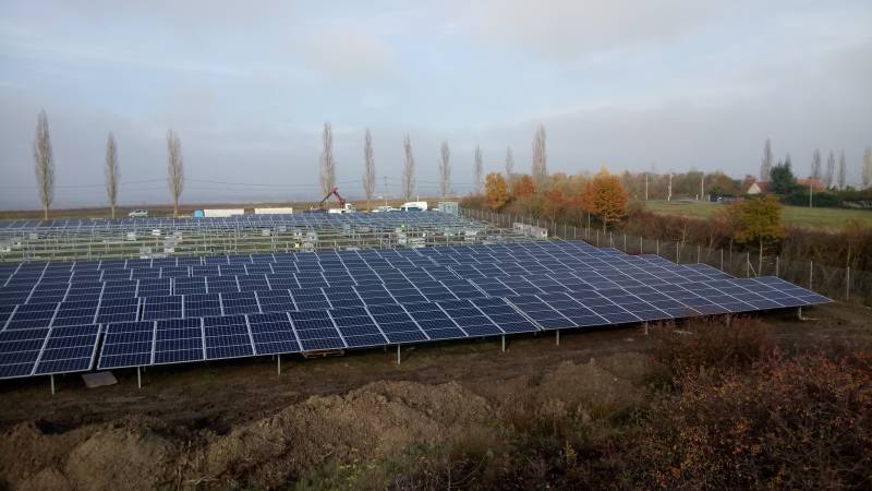 découvrez nos services d'installation photovoltaïque en auvergne pour profiter d'une énergie solaire écologique et économique. bénéficiez d'une expertise locale et d'une installation sur mesure adaptée à vos besoins. équipez-vous pour l'avenir avec des panneaux solaires performants!