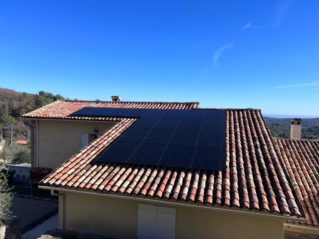 découvrez l'expertise de notre installateur photovoltaïque à avignon. profitez de solutions personnalisées pour l'énergie solaire, alliant performance et respect de l'environnement. transformez votre espace en source d'énergie propre et économique.