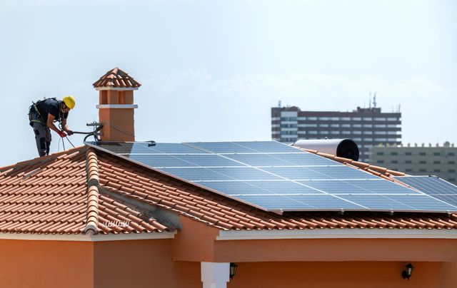 découvrez nos services d'installateur photovoltaïque à bordeaux. profitez d'une énergie renouvelable et économique grâce à nos solutions sur mesure pour votre habitation ou votre entreprise. contactez-nous pour un devis gratuit et passez à l'énergie solaire dès aujourd'hui!