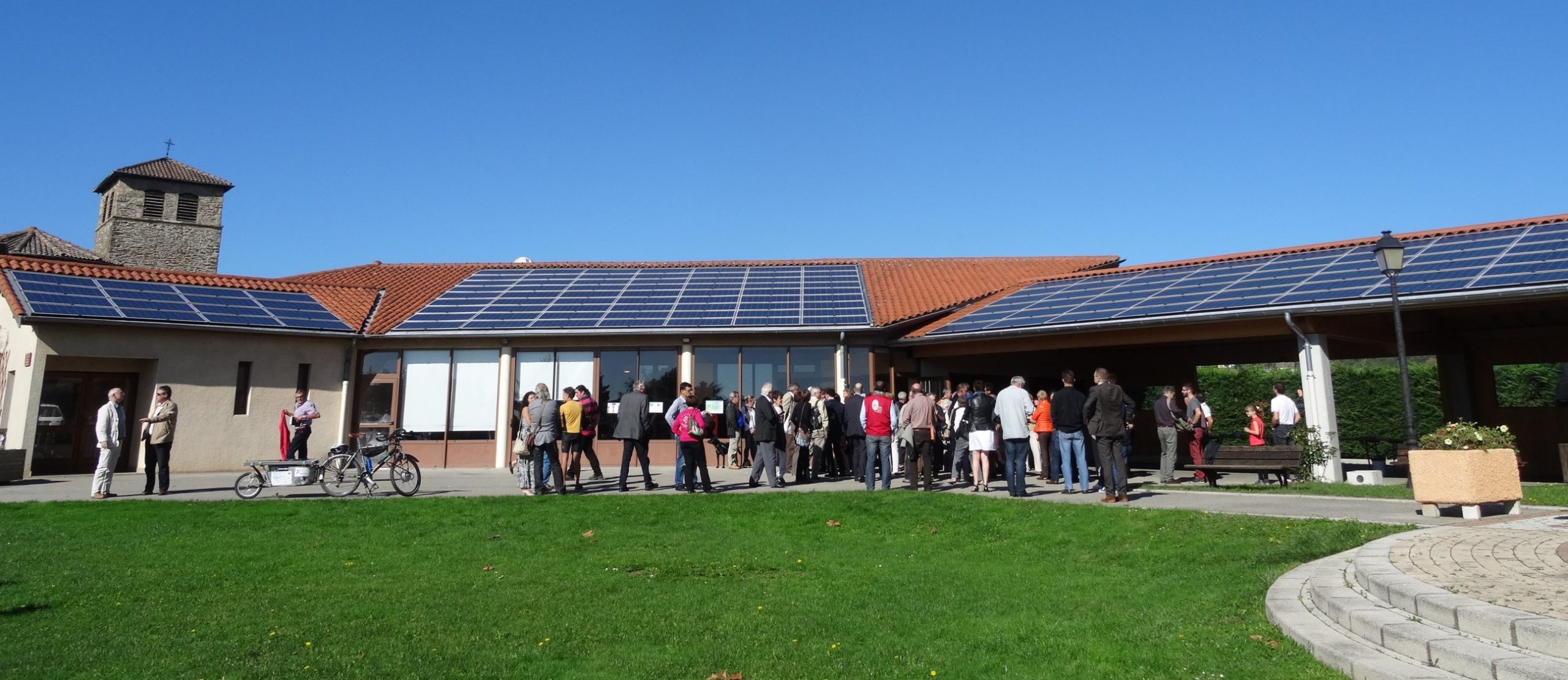 découvrez les services de notre installateur photovoltaïque en corrèze, spécialisé dans l'installation de panneaux solaires pour optimiser votre consommation d'énergie. profitez d'une solution écologique et économique pour votre maison. contactez-nous dès aujourd'hui pour des conseils personnalisés et un devis gratuit.
