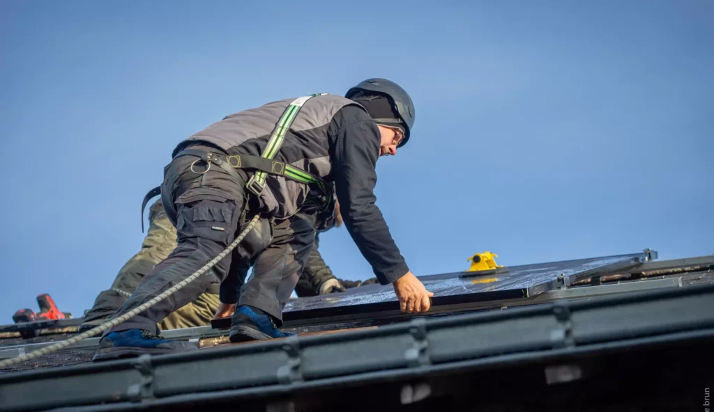 découvrez notre service d'installation de panneaux photovoltaïques dans les côtes d'armor. profitez d'une énergie renouvelable et durable tout en réduisant vos factures d'électricité. nos experts vous accompagnent dans chaque étape de votre projet pour une transition énergétique réussie.