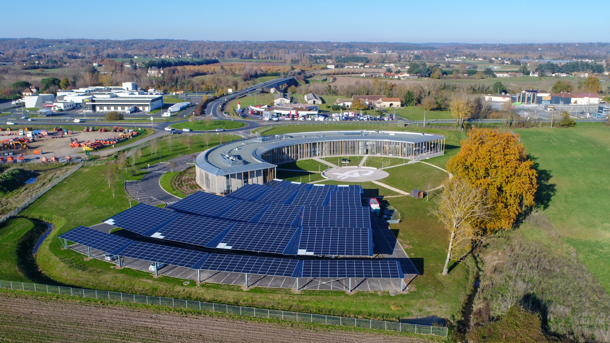 découvrez les services d'un installateur photovoltaïque edf en dordogne, spécialisé dans l'installation de panneaux solaires pour optimiser votre efficacité énergétique. bénéficiez d'une expertise locale pour un projet sur mesure, respectueux de l'environnement et générateur d'économies.