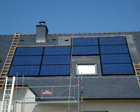 découvrez notre service d'installateur photovoltaïque dans le finistère, spécialisé dans l'installation de panneaux solaires pour réduire vos factures d'énergie et contribuer à l'environnement. profitez d'une expertise locale et d'une installation de qualité adaptée à vos besoins.
