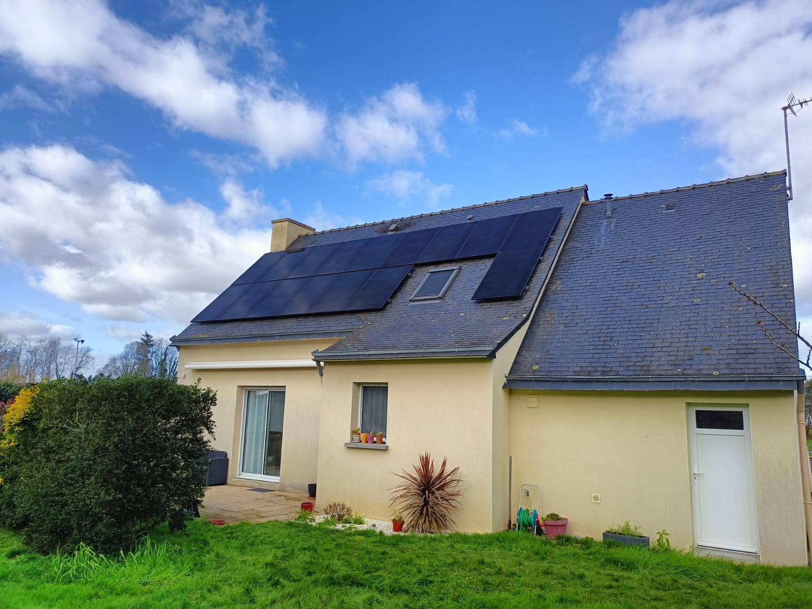 découvrez nos services d'installateur photovoltaïque dans le finistère. profitez de solutions d'énergie solaire sur mesure pour réduire vos factures et contribuer à la transition énergétique. contactez-nous dès aujourd'hui pour un devis personnalisé.