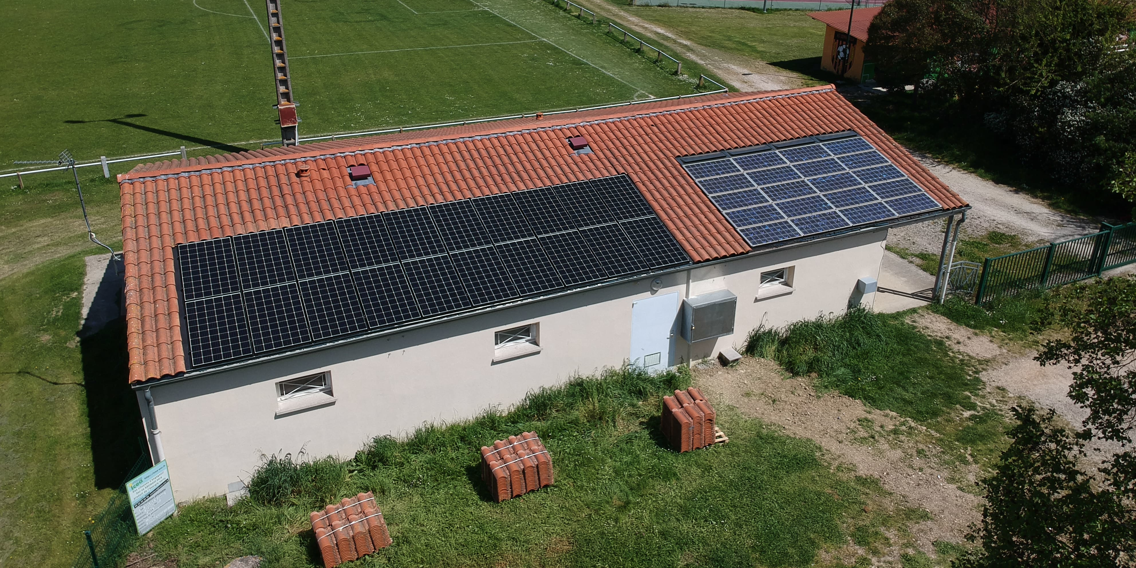 découvrez notre service d'installateur photovoltaïque à fonsorbes, spécialisé dans l'installation de panneaux solaires pour optimiser votre consommation d'énergie et réduire votre empreinte carbone. profitez d'une expertise locale pour un projet réussi et durable.