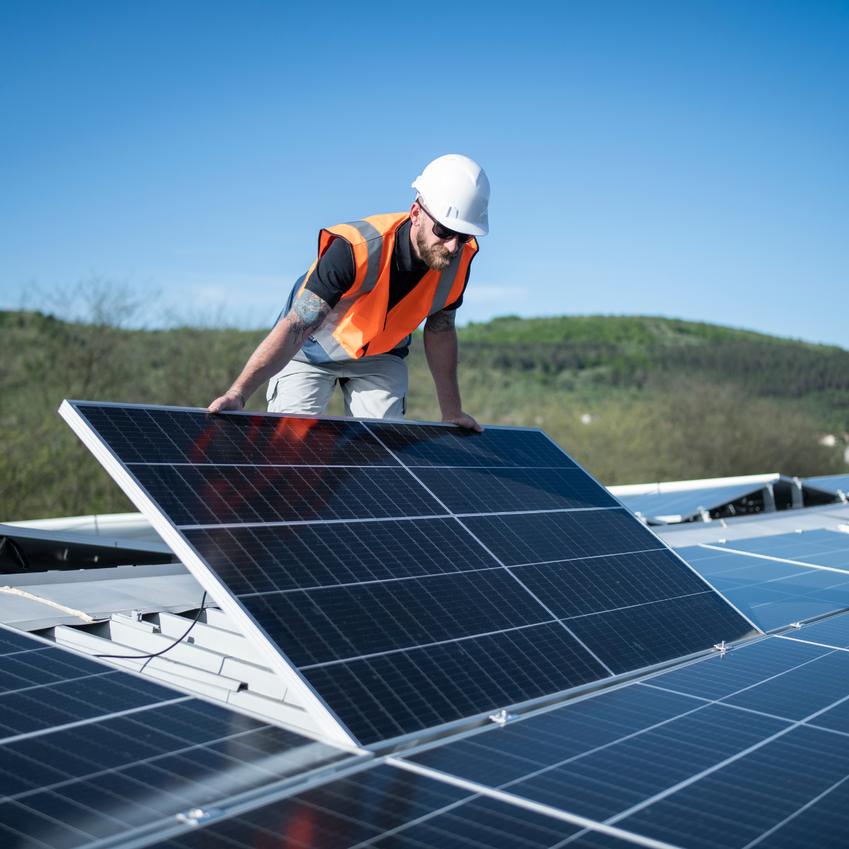 découvrez nos services d'installation de panneaux photovoltaïques en gironde. profitez d'une énergie renouvelable, réduisez vos factures d'électricité et contribuez à la protection de l'environnement grâce à des solutions sur mesure adaptées à vos besoins.